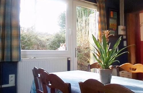 Willies House | Pet-Friendly Gîte Willies: Perfect Retreat for 4 Guests