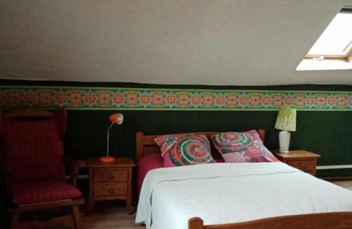 Willies House | Pet-Friendly Gîte Willies: Perfect Retreat for 4 Guests