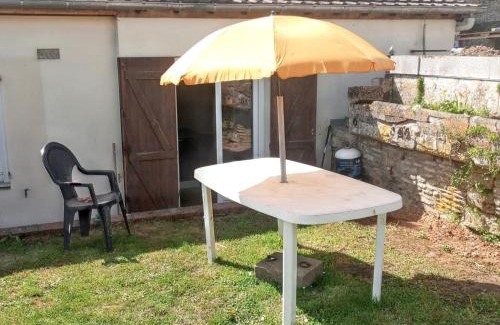 Cagny House | Cozy Maison with Garden in Cagny - Family & Pet Friendly