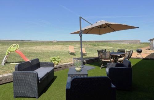 Challet House | Cozy Retreat in a Historic Farmhouse Near Tourist Attractions