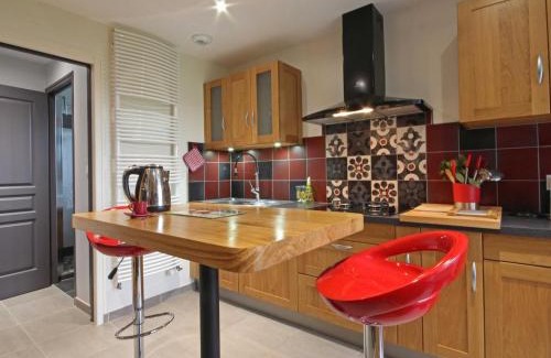 Antoigny House | Bright Retreat Near Bagnoles de l'Orne with Garden & WIFI