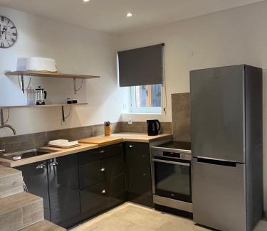 Murviel-les-Beziers House | Charming Village Home: Family-Friendly Getaway Awaits