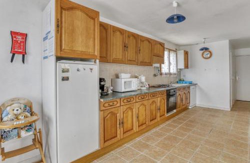 Nevez House | Beautiful Country House Near Nevez with Garden and Pets Welcome