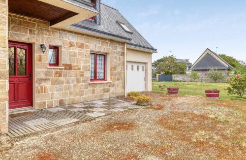 Nevez House | Beautiful Country House Near Nevez with Garden and Pets Welcome