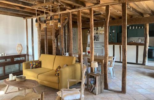 Villenauxe-la-Grande House | Charming Stone House in Champagne - Family Friendly Retreat