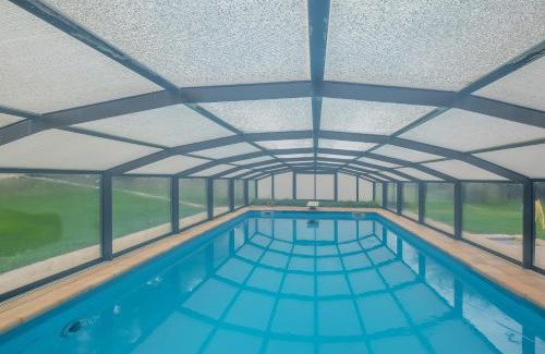 Villemur-sur-Tarn House | Inviting Home in Villemur sur Tarn with Shared Pool