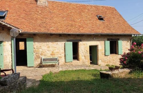Granges-dAns Villa | Cozy Périgourdine House with Oceanfront Views