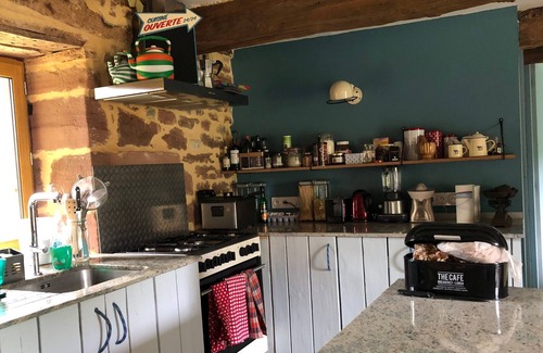 Coubjours House | Charmante Maison Périgourdine Avec Piscine Dans un Écrin de Verdure