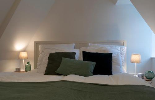 Altstadt Apartment | Cozy Maisonette in Schnoor - Family-Friendly Retreat