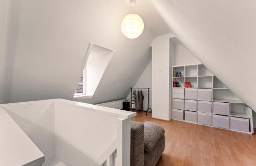 Altstadt Apartment | Cozy Maisonette in Schnoor - Family-Friendly Retreat