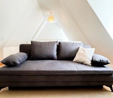 Altstadt Apartment | Cozy Maisonette in Schnoor - Family-Friendly Retreat
