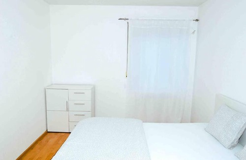 Sud Apartment | Modern 3.5-ZKB Apartment: Family and Wheelchair Friendly