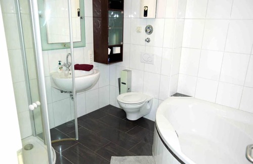 Sud Apartment | Modern 3.5-ZKB Apartment: Family and Wheelchair Friendly