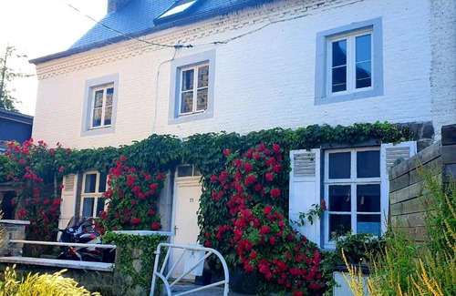 Wepion House | Scenic Suite by the Meuse - Casa de Paddle Escape