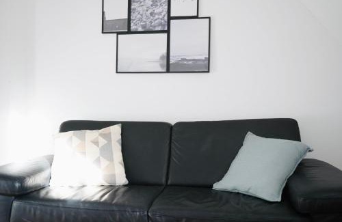 Stadtmitte Apartment | Cozy Apartment in Prime Location for Family Getaways