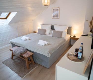 Unterallgau Apartment | Delightful Apartment with Balcony - 9.3/10 Guest Rated