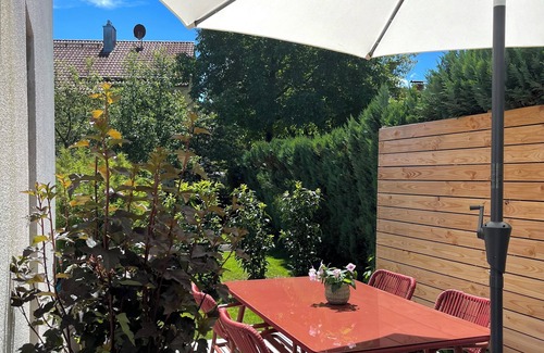 Utting am Ammersee Apartment | Stylish Apartment for Two with Lake Views in Utting