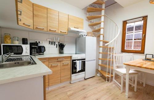 Rhens Ski Chalet | Historic Tiny House by the Rhine - Rated 9/10 and Family-Friendly