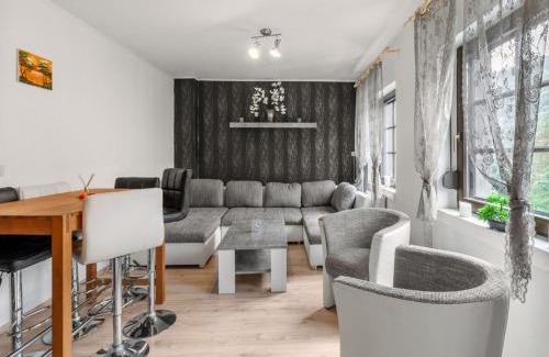 Nehren House | Relaxing Holiday Home in Nehren with Lovely Garden Retreat