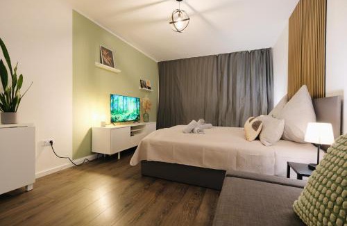 Bemerode Apartment | Cozy Studio Near Messe with Parking for Your Family