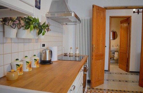 La Spezia Apartment | Comfort and Quality Stay Near Cinque Terre with Breakfast