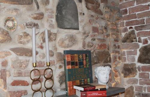 Almenno San Salvatore Apartment | Family-Friendly Getaway at Charme Apartment St Tome