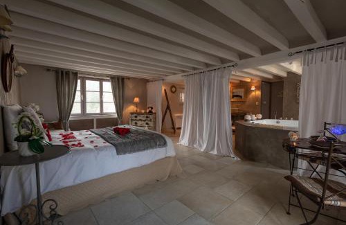 Vendieres Hotel | Relaxing Retreat at Charme Au Fil De L'Eau with Ocean Views