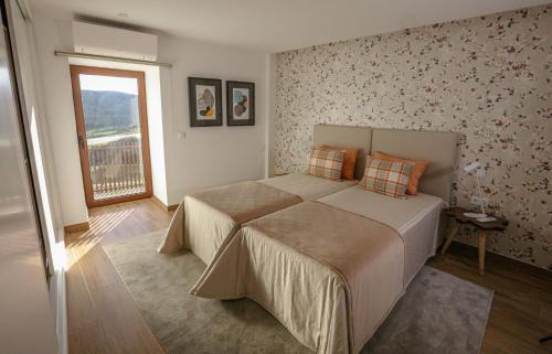 Montalegre House | Oceanfront Bliss at Charme da Mourela - Rated 8.9/10