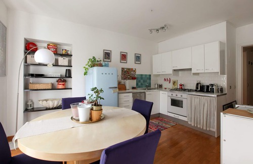 San Marco Apartment | Elegant 1-Bedroom Retreat in Brera with Spa & Hot Tub