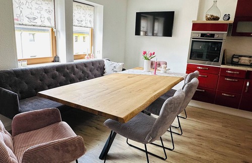 Bermsgrun Apartment | Charming vacation apartment in a historic setting - close to the Schwarzenberg forest stage
