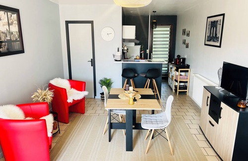 La Riviere-Saint-Sauveur Apartment | Cozy Studio with Kitchen, Pet and Child-Friendly Amenities
