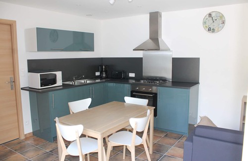 Saint-Julien-de-Peyrolas Cottage | Idyllic Cottage Retreat in Ardèche Gorges - Guest Rated 9.8