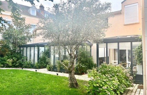 Saint-Remy-les-Chevreuse Apartment | Charming duplex with garden just outside Paris - Saint-Rémy-lès-Chevreuse