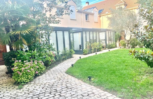 Saint-Remy-les-Chevreuse Apartment | Charming duplex with garden just outside Paris - Saint-Rémy-lès-Chevreuse