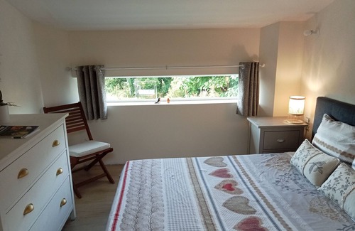 Villeneuve-les-Montreal Other | Inviting Gite for Groups with Private Pool and Spa Access