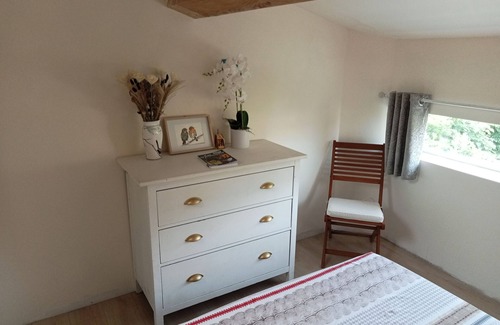 Villeneuve-les-Montreal Other | Inviting Gite for Groups with Private Pool and Spa Access