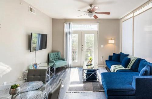 Legacy Park Apartment | Spacious Apartment Steps from The Shops at Legacy