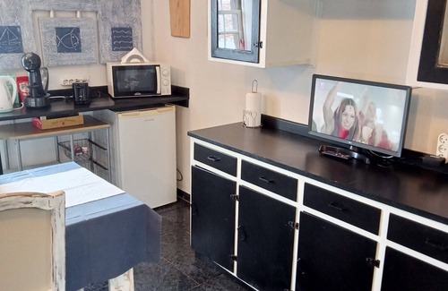 Angra do Heroismo Apartment | Charming 1-bedroom apartment in amazing Angra do Heroísmo with WiFi