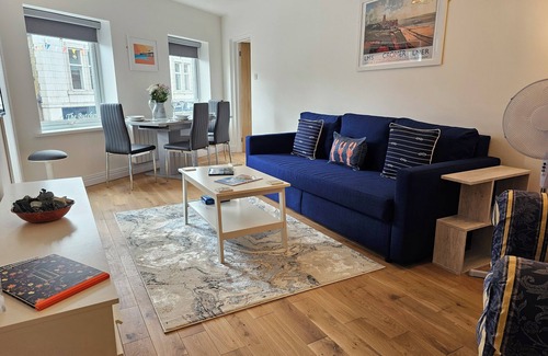Cromer Apartment | Cozy 1-Bed Apartment with Kitchen in Cromer Town Centre