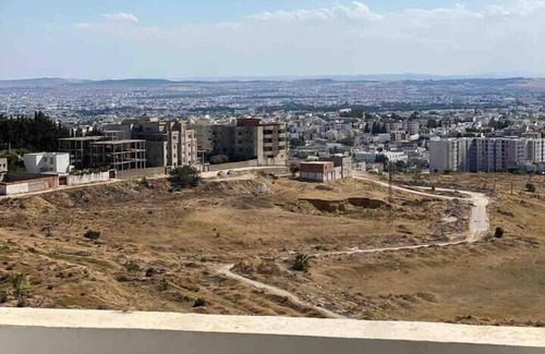 Les Jardins d'El Menzah 1 Apartment | Cozy 1-Bed Apartment in Tunis, Steps from the Centre