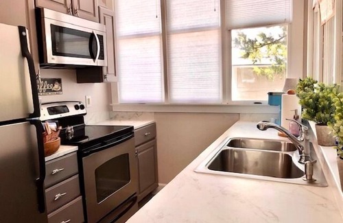 Bald Head Island Cottage | Oceanfront 1 Bedroom Retreat in Harbour Village, Rated 10/10