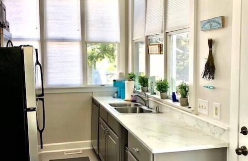 Bald Head Island Cottage | Oceanfront 1 Bedroom Retreat in Harbour Village, Rated 10/10