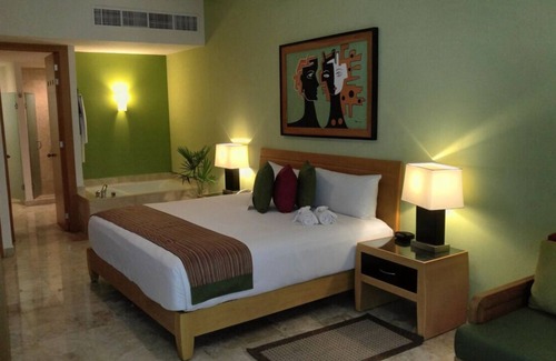 Las Jarretaderas Resort | Charming 1-bedroom Suite with fitness room and AC in Nuevo Vallarta