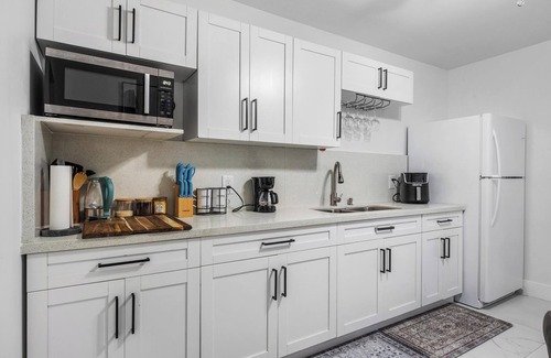 Carol City Apartment | Charming 1-bedroom apartment with AC, WiFi in nice Miami Gardens