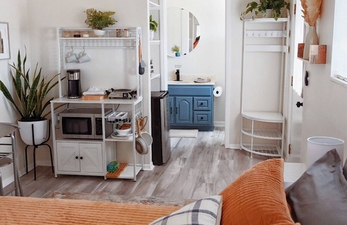 Leeds House | Charming 1 bedroom/1 bathroom private casita w/AC & WiFi in tranquil Leeds, UT