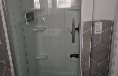 Oceanside House | Charming 1-bedroom 1-bath attached to our house with seperate entrance
