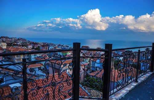 Sveti Vlas Apartment | Charming 1-bedroom apartment with WiFi and AC in pleasant Sveti Vlas