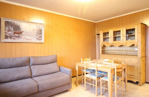 Mont-Dore Apartment | Cozy Apartment Le Mont-Dore: Perfect for Families & Pets