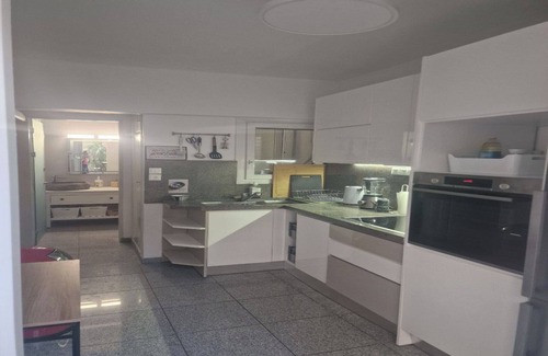 Ilioupoli Apartment | Charming 1-bedroom apart. with fitness, close sea and mountain in Ilioupoli