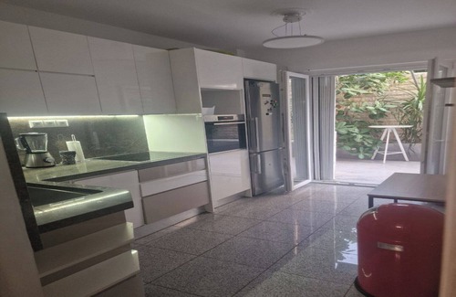 Ilioupoli Apartment | Charming 1-bedroom apart. with fitness, close sea and mountain in Ilioupoli
